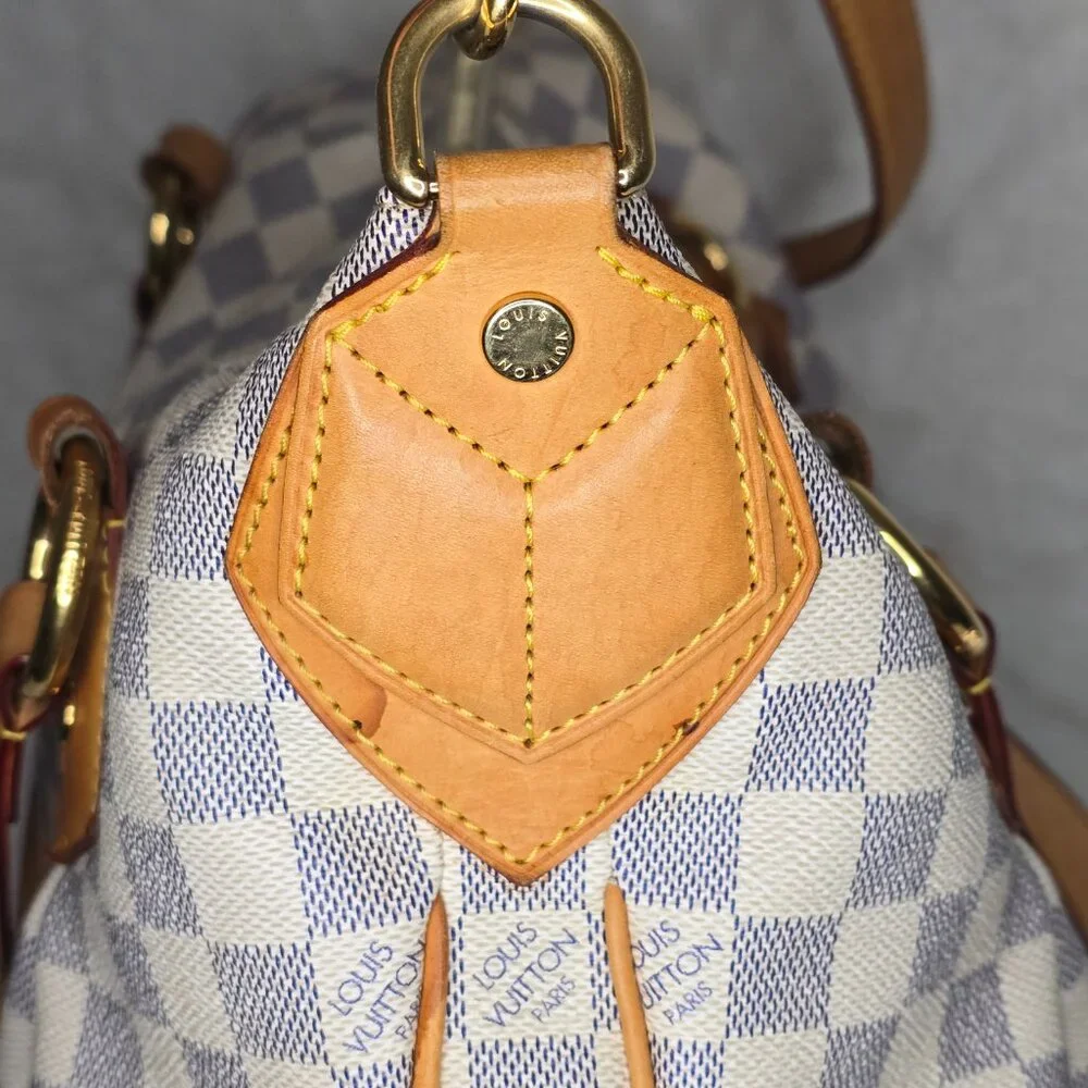 LOUIS VUITTON Azur Damier Evora MM
